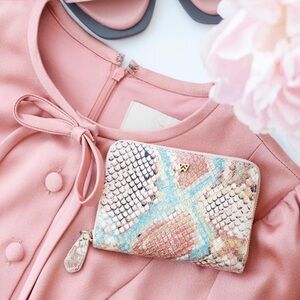 Kelly Wynne New Money Maker Wallet